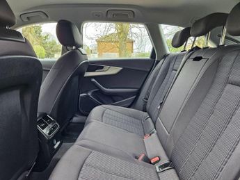 Audi A4 Avant 2.0 TDI 35 SE S Tronic Euro 6 (s/s) 5dr