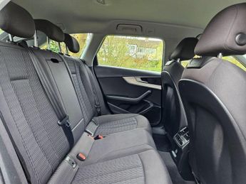 Audi A4 Avant 2.0 TDI 35 SE S Tronic Euro 6 (s/s) 5dr