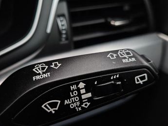 Audi A4 Avant 2.0 TDI 35 SE S Tronic Euro 6 (s/s) 5dr