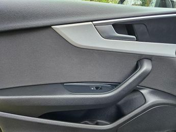 Audi A4 Avant 2.0 TDI 35 SE S Tronic Euro 6 (s/s) 5dr