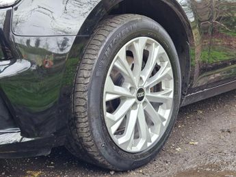 Audi A4 Avant 2.0 TDI 35 SE S Tronic Euro 6 (s/s) 5dr
