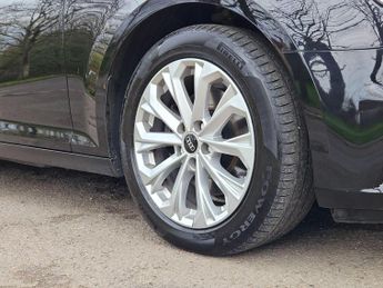 Audi A4 Avant 2.0 TDI 35 SE S Tronic Euro 6 (s/s) 5dr