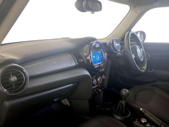 MINI Hatch 1.5 Cooper Classic Hatchback 5dr Petrol Manual Euro 6 (s/s) (136