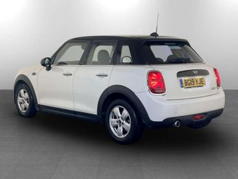MINI Hatch 1.5 Cooper Classic Hatchback 5dr Petrol Manual Euro 6 (s/s) (136