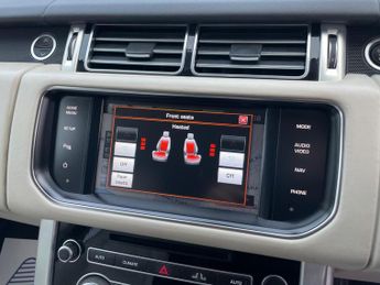 Land Rover Range Rover 3.0 TD V6 Vogue Auto 4WD Euro 5 (s/s) 5dr