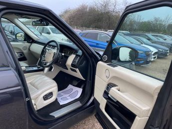 Land Rover Range Rover 3.0 TD V6 Vogue Auto 4WD Euro 5 (s/s) 5dr