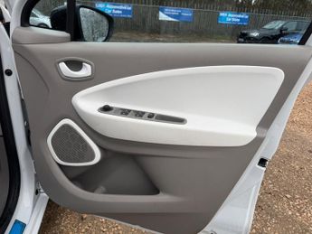Renault Zoe 22kWh Dynamique Zen Hatchback 5dr Electric Auto (i) (88 bhp)