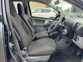 Toyota AYGO 1.0 VVT-i Go Euro 5 3dr