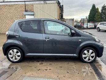Toyota AYGO 1.0 VVT-i Go Euro 5 3dr