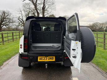 Land Rover Defender 90 3.0 D250 MHEV X-Dynamic SE Auto 4WD Euro 6 (s/s) 3dr