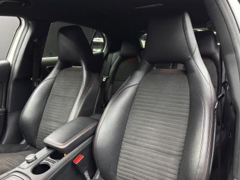 Mercedes-Benz GLA 2.1 GLA200 CDI AMG Line 7G-DCT Euro 6 (s/s) 5dr
