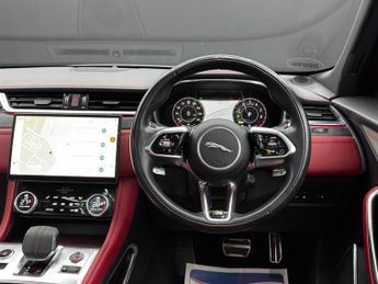 Jaguar F-PACE 2.0 P400e 17.1kWh R-Dynamic Black Auto AWD Euro 6 (s/s) 5dr