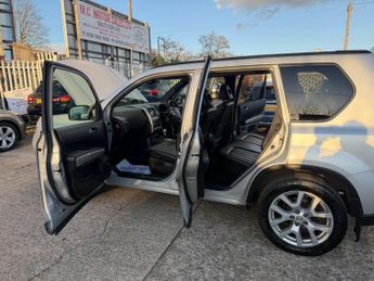 Nissan X-Trail 2.0 dCi Tekna Auto 4WD Euro 5 5dr