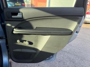 Ford Focus C-Max 1.6 16v Zetec 5dr