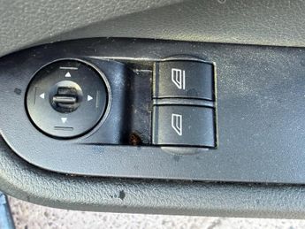 Ford Focus C-Max 1.6 16v Zetec 5dr