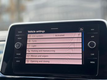 Volkswagen T-Roc 1.5 TSI R-Line DSG Euro 6 (s/s) 5dr