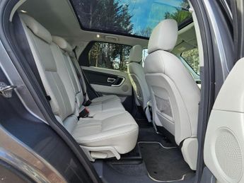 Land Rover Discovery Sport 2.0 TD4 HSE Black Auto 4WD Euro 6 (s/s) 5dr