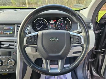 Land Rover Discovery Sport 2.0 TD4 HSE Black Auto 4WD Euro 6 (s/s) 5dr