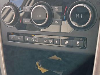 Land Rover Discovery Sport 2.0 TD4 HSE Black Auto 4WD Euro 6 (s/s) 5dr