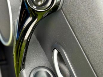 Renault Clio 1.6 VVT GT Line TomTom Auto Euro 5 3dr