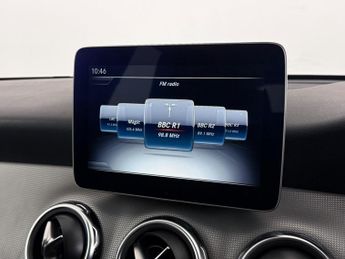 Mercedes-Benz GLA 1.6 GLA180 Urban Edition 7G-DCT Euro 6 (s/s) 5dr
