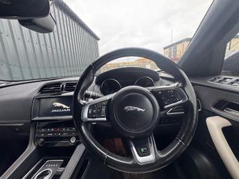 Jaguar F-PACE 2.0 D240 R-Sport Auto AWD Euro 6 (s/s) 5dr