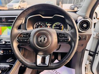 MG MG ZS 44.5kWh Exclusive Auto 5dr