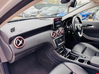 Mercedes-Benz A Class 1.5 A180d Sport 7G-DCT Euro 6 (s/s) 5dr