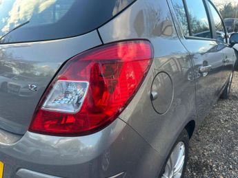 Vauxhall Corsa 1.2i ecoFLEX 16V SE Euro 5 (s/s) 5dr