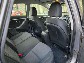 Hyundai i30 1.6 CRDi Blue Drive Active Tourer Euro 5 (s/s) 5dr