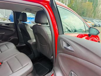 Vauxhall Astra 1.4i Turbo Elite Nav Sports Tourer Auto Euro 6 (s/s) 5dr