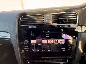 Volkswagen Golf 2.0 TDI R-Line DSG Euro 6 (s/s) 5dr