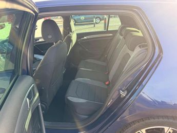 Volkswagen Golf 2.0 TDI R-Line DSG Euro 6 (s/s) 5dr