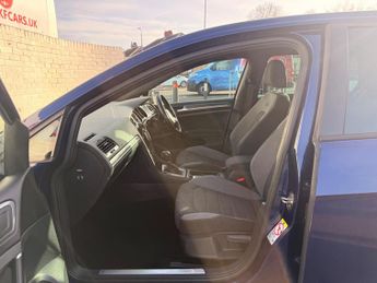 Volkswagen Golf 2.0 TDI R-Line DSG Euro 6 (s/s) 5dr