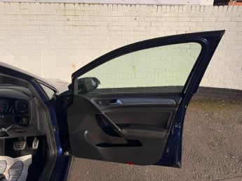 Volkswagen Golf 2.0 TDI R-Line DSG Euro 6 (s/s) 5dr