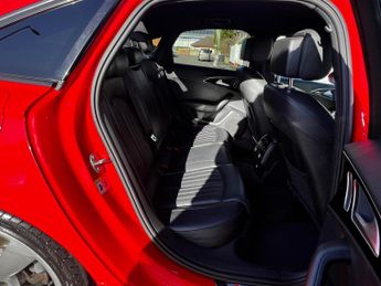 Audi A6 Saloon 2.0 TDI ultra Black Edition S Tronic Euro 6 (s/s) 4dr