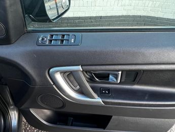 Land Rover Discovery Sport 2.0 TD4 SE Tech Auto 4WD Euro 6 (s/s) 5dr