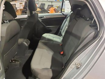 Volkswagen Golf 1.6 TDI BlueMotion Tech Match Euro 5 (s/s) 5dr