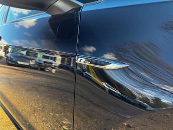 Volkswagen Golf 2.0 TDI R-Line DSG Euro 6 (s/s) 5dr