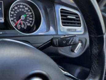 Volkswagen Golf 1.6 TDI SE Nav DSG Euro 6 (s/s) 5dr