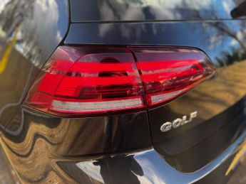 Volkswagen Golf 1.6 TDI SE Nav DSG Euro 6 (s/s) 5dr
