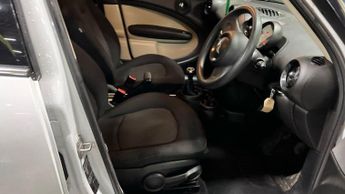 MINI Countryman 1.6 Cooper D Euro 5 (s/s) 5dr