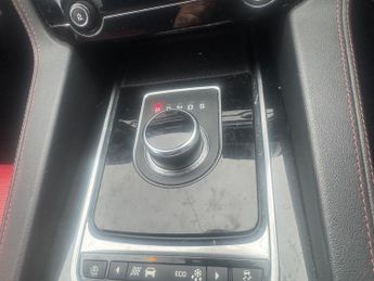 Jaguar F-PACE 2.0 D240 R-Sport Auto AWD Euro 6 (s/s) 5dr
