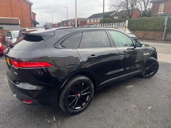 Jaguar F-PACE 2.0 D240 R-Sport Auto AWD Euro 6 (s/s) 5dr