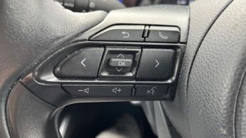 Toyota Yaris 1.5 VVT-h Design E-CVT Euro 6 (s/s) 5dr