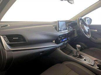 Nissan Qashqai 1.3 DIG-T MHEV Acenta Premium SUV 5dr Petrol Hybrid Manual Euro 
