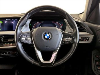 BMW 1 Series 1.5 116d SE (LCP) Hatchback 5dr Diesel Manual Euro 6 (s/s) (116 