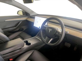 Tesla Model 3 Standard Range Plus Saloon 4dr Electric Auto RWD (241 bhp)