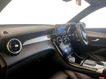 Mercedes-Benz GLC 2.0 GLC220d AMG Line SUV 5dr Diesel G-Tronic+ 4MATIC Euro 6 (s/s