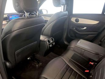 Mercedes-Benz GLC 2.0 GLC220d AMG Line SUV 5dr Diesel G-Tronic+ 4MATIC Euro 6 (s/s